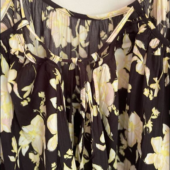 FREE PEOPLE Hot Take Floral Printed Cami in Black Combo.Size S - Picture 11 of 14
